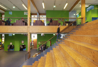 Community School The Frog, Amsterdam  –  timber framestructure