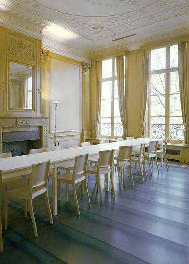 VDS Lawyers, Amsterdam  –  decorated meeting room