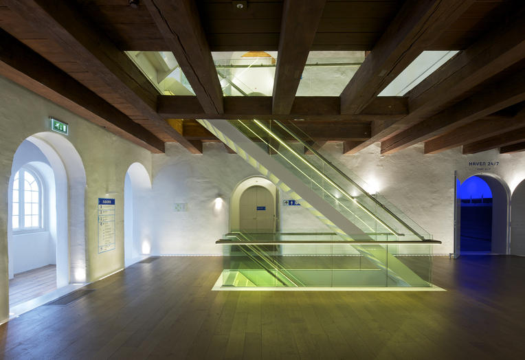 Het Scheepvaartmuseum, Amsterdam  –  nieuw glazen trappenhuis