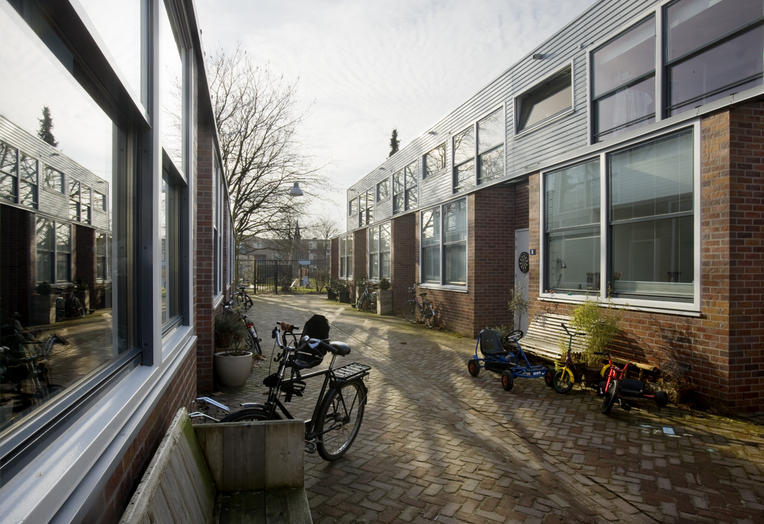 Dobbelmansite, Nijmegen  –  common open space