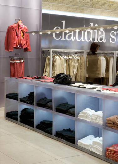 Claudia Sträter, Stuttgart, DE  –  Overzichtelijk en fijn winkelen