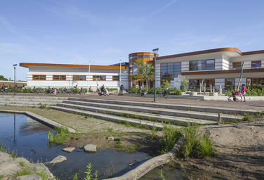 Kindcentrum Rivierenwijk, Deventer  –  Aan de parkzijde