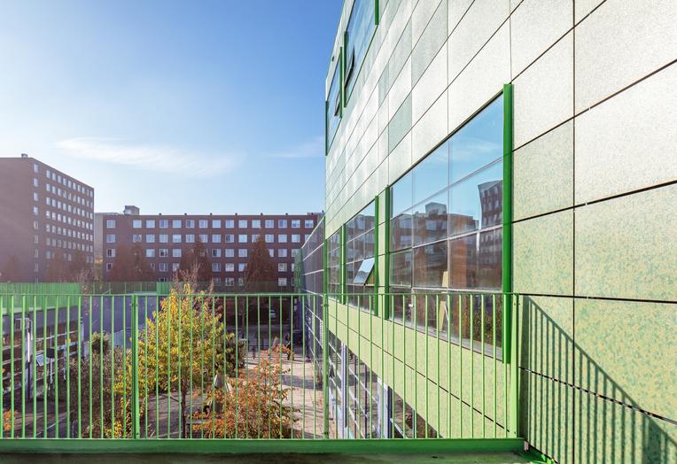 Brede School De Kikker, Amsterdam  –  Exterieur